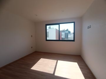 VENTA casa 4 recamaras en Puebla fraccionamiento Arboreto