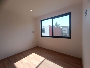 VENTA casa 4 recamaras en Puebla fraccionamiento Arboreto