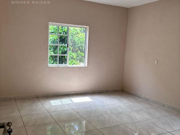 Casa en  Venta 2 recamaras con patio y estacionamiento en la col. Borreguera