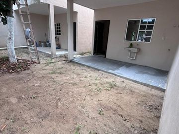 Casa en  Venta 2 recamaras con patio y estacionamiento en la col. Borreguera