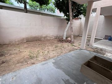 Casa en  Venta 2 recamaras con patio y estacionamiento en la col. Borreguera