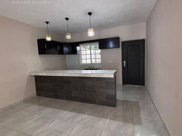 Casa en  Venta 2 recamaras con patio y estacionamiento en la col. Borreguera