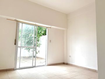 Venta PH 2 AMB Isidro Casanova PATIO APTO CREDITO