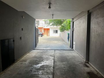 Venta PH 2 AMB Isidro Casanova PATIO APTO CREDITO