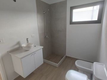 VENTA CASA LOTE INTERNO CEIBOS - PUERTOS