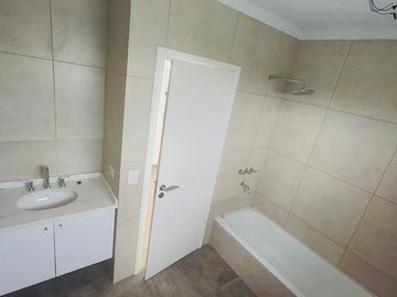 VENTA CASA LOTE INTERNO CEIBOS - PUERTOS