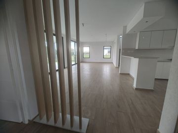 VENTA CASA LOTE INTERNO CEIBOS - PUERTOS