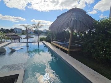 VENTA CASA PUERTOS  VISTAS CON MUELLE PRIVADO