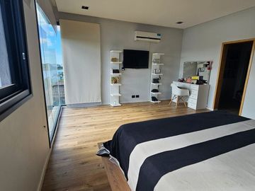 VENTA CASA PUERTOS  VISTAS CON MUELLE PRIVADO