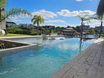 VENTA CASA PUERTOS  VISTAS CON MUELLE PRIVADO