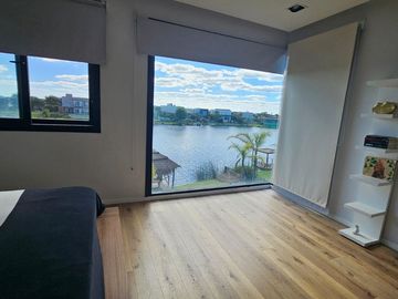 VENTA CASA PUERTOS  VISTAS CON MUELLE PRIVADO