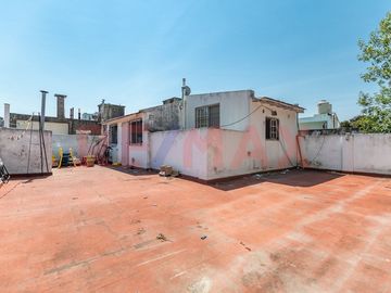 PH 4 amb con increible terraza. bajas expensas.