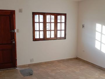VENTA DUPLEX APTO CREDITO B° LAS PALMAS DESOCUPADO