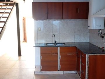 VENTA DUPLEX APTO CREDITO B° LAS PALMAS DESOCUPADO