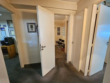 VENTA DEPARTAMENTO 6 AMBIENTES RECOLETA BAULERA