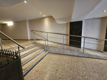 VENTA DEPARTAMENTO 6 AMBIENTES RECOLETA BAULERA