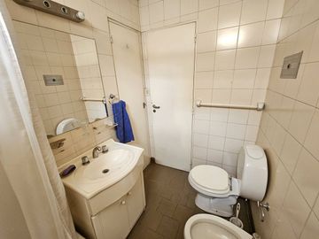 VENTA DEPARTAMENTO 6 AMBIENTES RECOLETA BAULERA