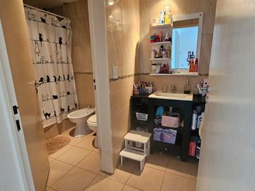 VENTA Dpto. 2 amb. con pileta en Villa del Parque