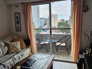 VENTA Dpto. 2 amb. con pileta en Villa del Parque