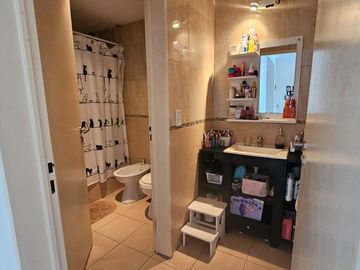 VENTA Dpto. 2 amb. con pileta en Villa del Parque
