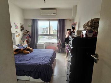 VENTA Dpto. 2 amb. con pileta en Villa del Parque