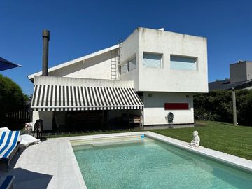 VENTA Casa 4 ambientes Santa Isabel 1, MASCHWITZ