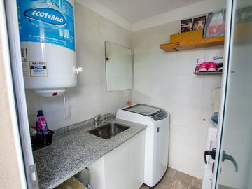 CASA 4 AMBIENTES EN VENTA SAN FELIPE CANNING