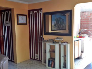 Venta Casa 4D/2B - El Bosque