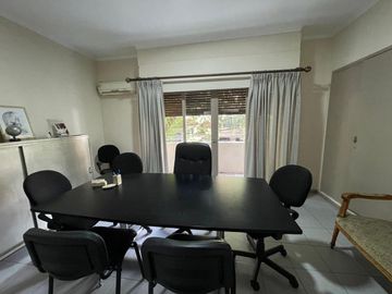 DEPARTAMENTO PISO 4 AMBIENTES EN VENTA EN CIUDAD