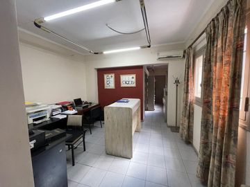 DEPARTAMENTO PISO 4 AMBIENTES EN VENTA EN CIUDAD