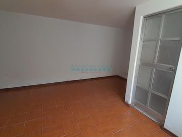 Casas Venta JR. Esteban Camere - SANTIAGO DE SURCO
