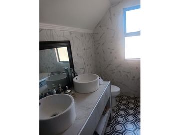 SE VENDE CASA CENTRAL EN VILLA ALEMANA CENTRO