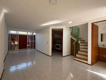 Casa en Venta en Lomas Lindas