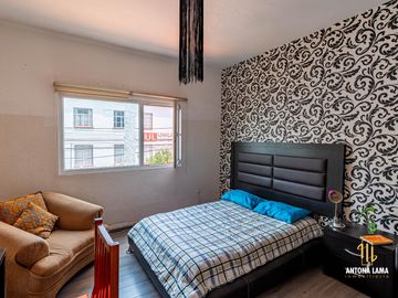 Casa en Venta y Renta en Barrio de Santiago