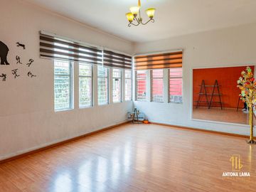 Casa en Venta y Renta en Barrio de Santiago
