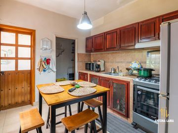Casa en Venta y Renta en Barrio de Santiago