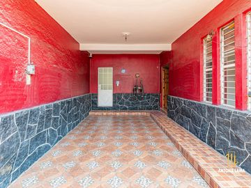 Casa en Venta y Renta en Barrio de Santiago