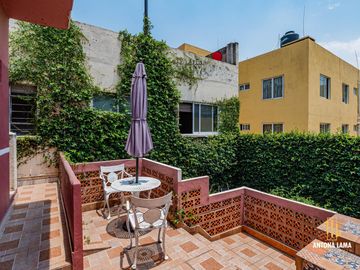 Casa en Venta y Renta en Barrio de Santiago