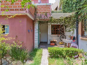 Casa en Venta y Renta en Barrio de Santiago