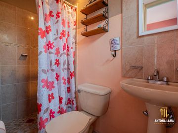 Casa en Venta y Renta en Barrio de Santiago