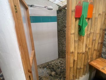 VENTA DE CASA RUSTICA  CON TERRENO DE 14.200 M2