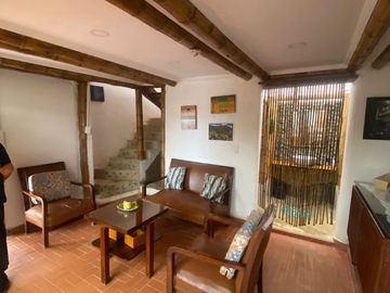 VENTA DE CASA RUSTICA  CON TERRENO DE 14.200 M2