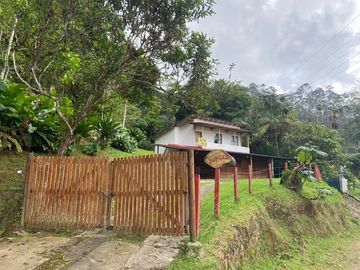 VENTA DE CASA RUSTICA  CON TERRENO DE 14.200 M2