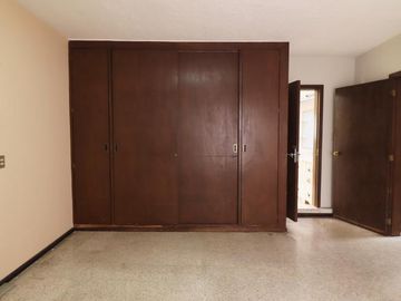CASA EN VENTA EN MORELIA, CALZ. VENTURA PUENTE
