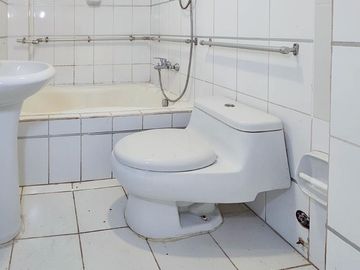 Casa en Alquiler en Cerro Colorado – Urb. Villa Florida