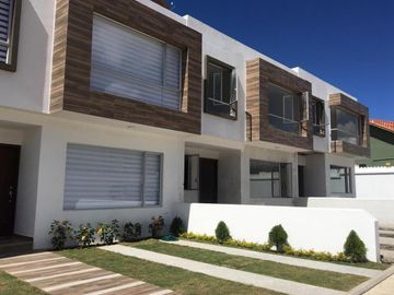 CASA EN VENTA, SECTOR FYBECA - CHALLUABAMBA