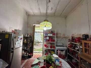 Casa colonial en venta a dos cuadras de La Plancha, Centro, Mérida.