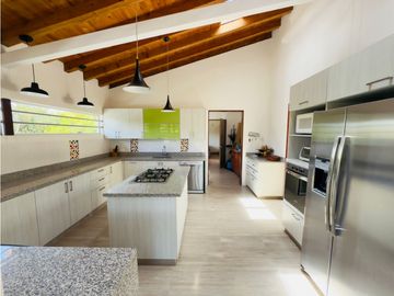 casa finca campestre para venta la Ceja Antioquia 2.620 m2 JLRB