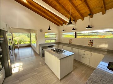 casa finca campestre para venta la Ceja Antioquia 2.620 m2 JLRB