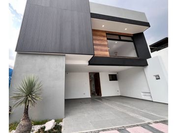 Casa En Venta En Cholula, Arboreto